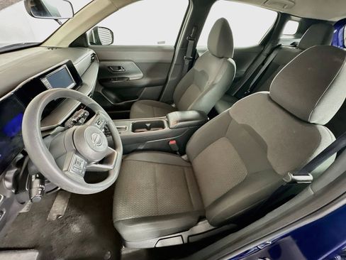 Used 2025 Nissan Kicks S FWD image 13