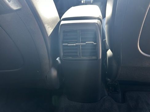 Used 2023 Kia Niro EX image 30