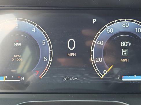 Certified 2023 Jeep Grand Cherokee Overland AWD/4WD image 17