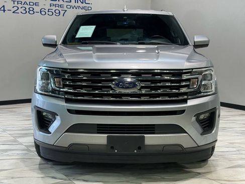 Used 2020 Ford Expedition XLT image 3
