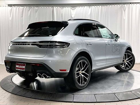 New 2026 Porsche Macan image 7