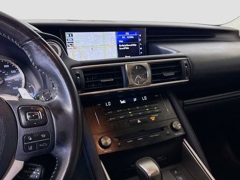 Used 2018 Lexus IS 300 w/ Comfort Package image 18