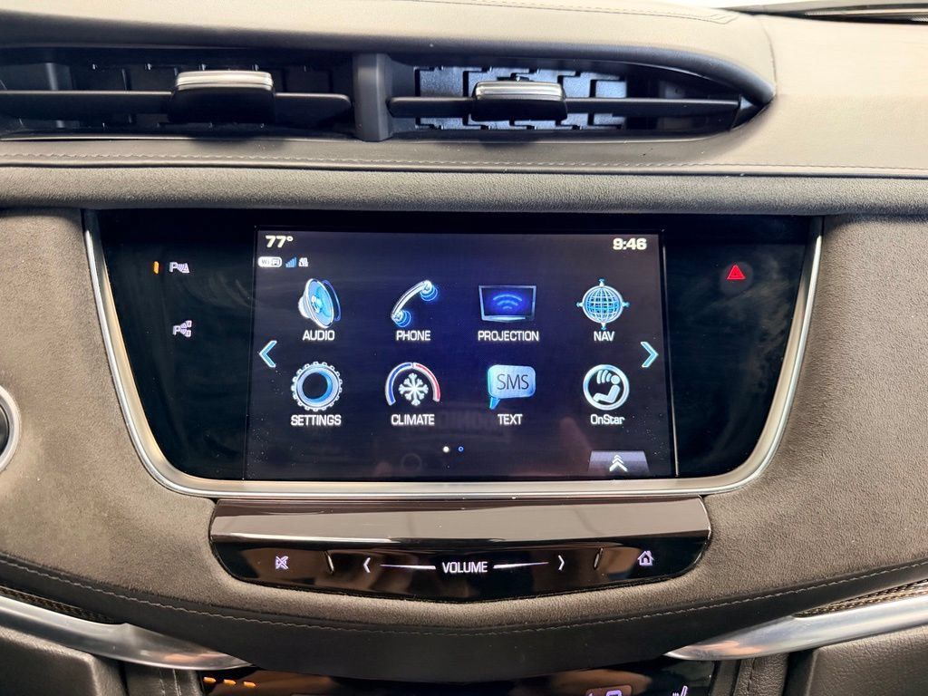 Used 2018 Cadillac XT5 Platinum w/ Driver Assist Package AWD/4WD image 12