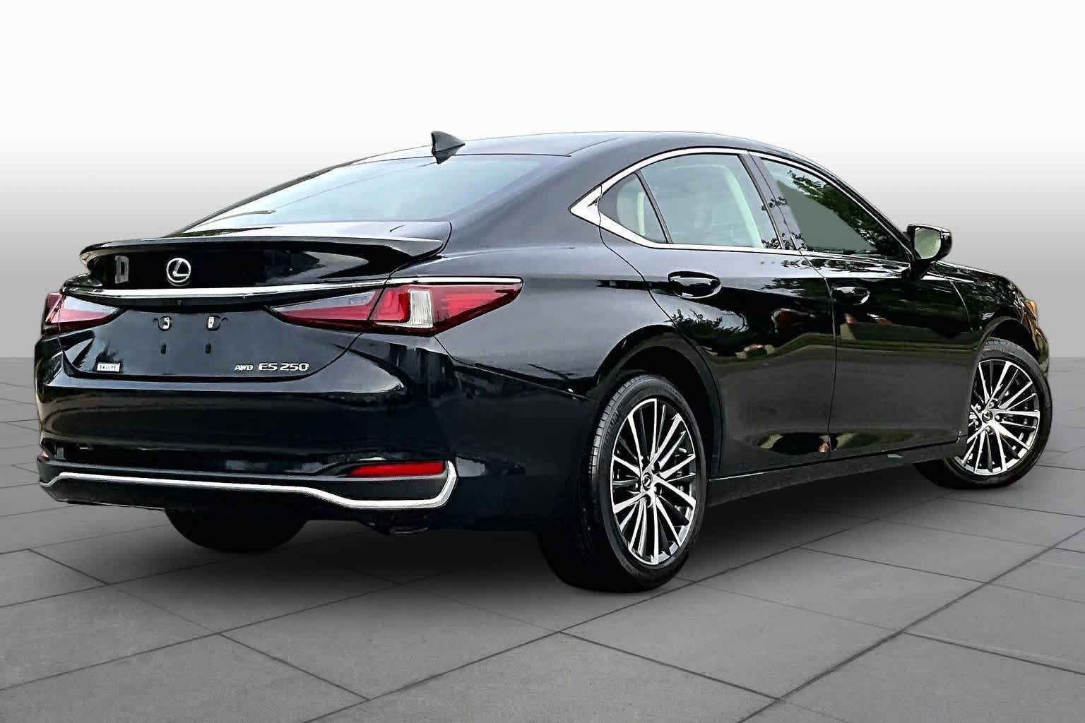 Used 2024 Lexus ES 250 w/ Premium Package AWD/4WD image 12