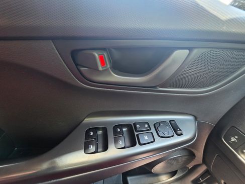 Used 2020 Hyundai Kona SEL FWD image 19