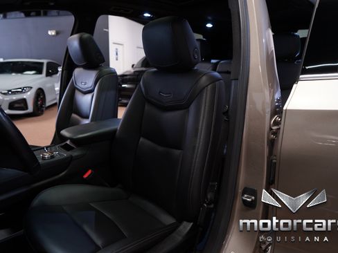 Used 2022 Cadillac XT6 Luxury FWD image 27