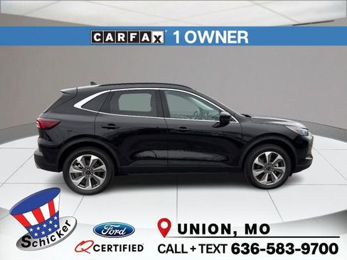 Used 2025 Ford Escape Platinum image 1