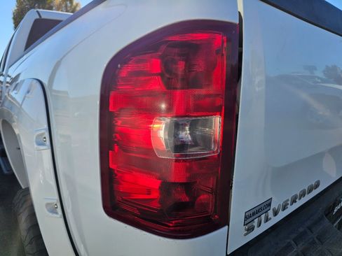 Used 2014 Chevrolet Silverado 2500 LTZ image 17