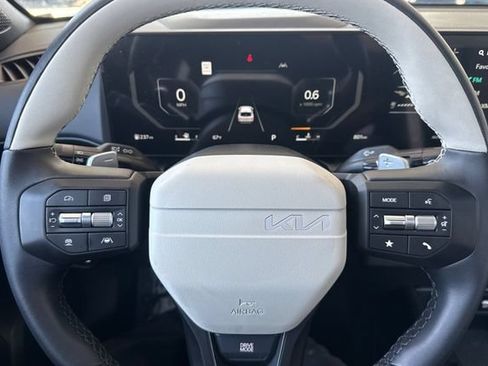 Used 2025 Kia K4 GT-Line w/ GT-Line Premium Package FWD image 23