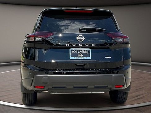 New 2026 Nissan Rogue SV image 4