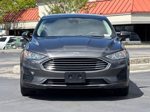 Used 2019 Ford Fusion SE FWD image 9