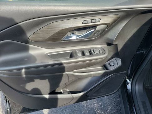 Certified 2023 GMC Terrain SLT FWD image 20