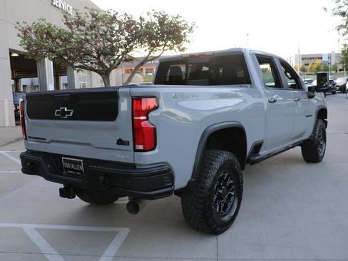 Used 2025 Chevrolet Silverado 2500 ZR2 w/ ZR2 Bison Edition AWD/4WD image 6