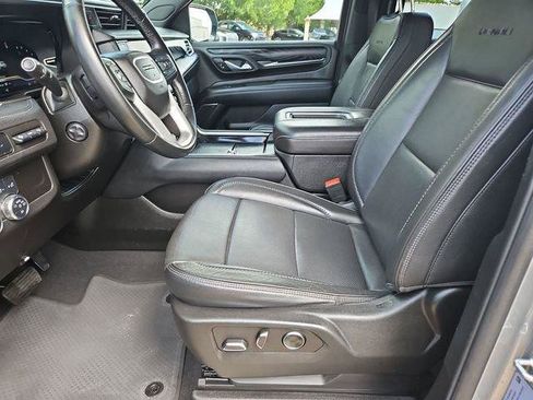 Used 2024 GMC Yukon XL Denali RWD image 18