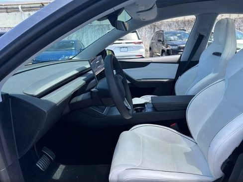 Used 2026 Tesla Model Y Performance image 9