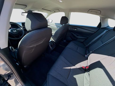 Used 2025 Honda Accord LX image 24