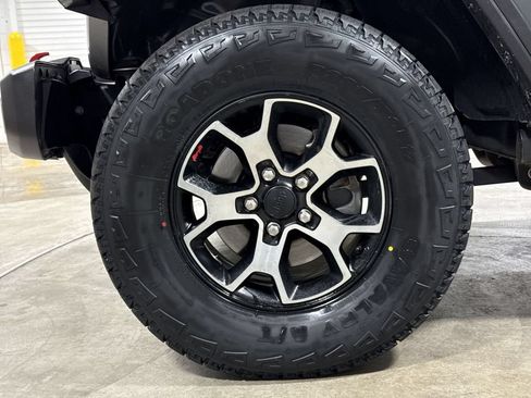 Used 2019 Jeep Wrangler Unlimited Rubicon AWD/4WD image 28
