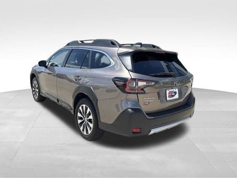 Used 2024 Subaru Outback Limited AWD/4WD image 5