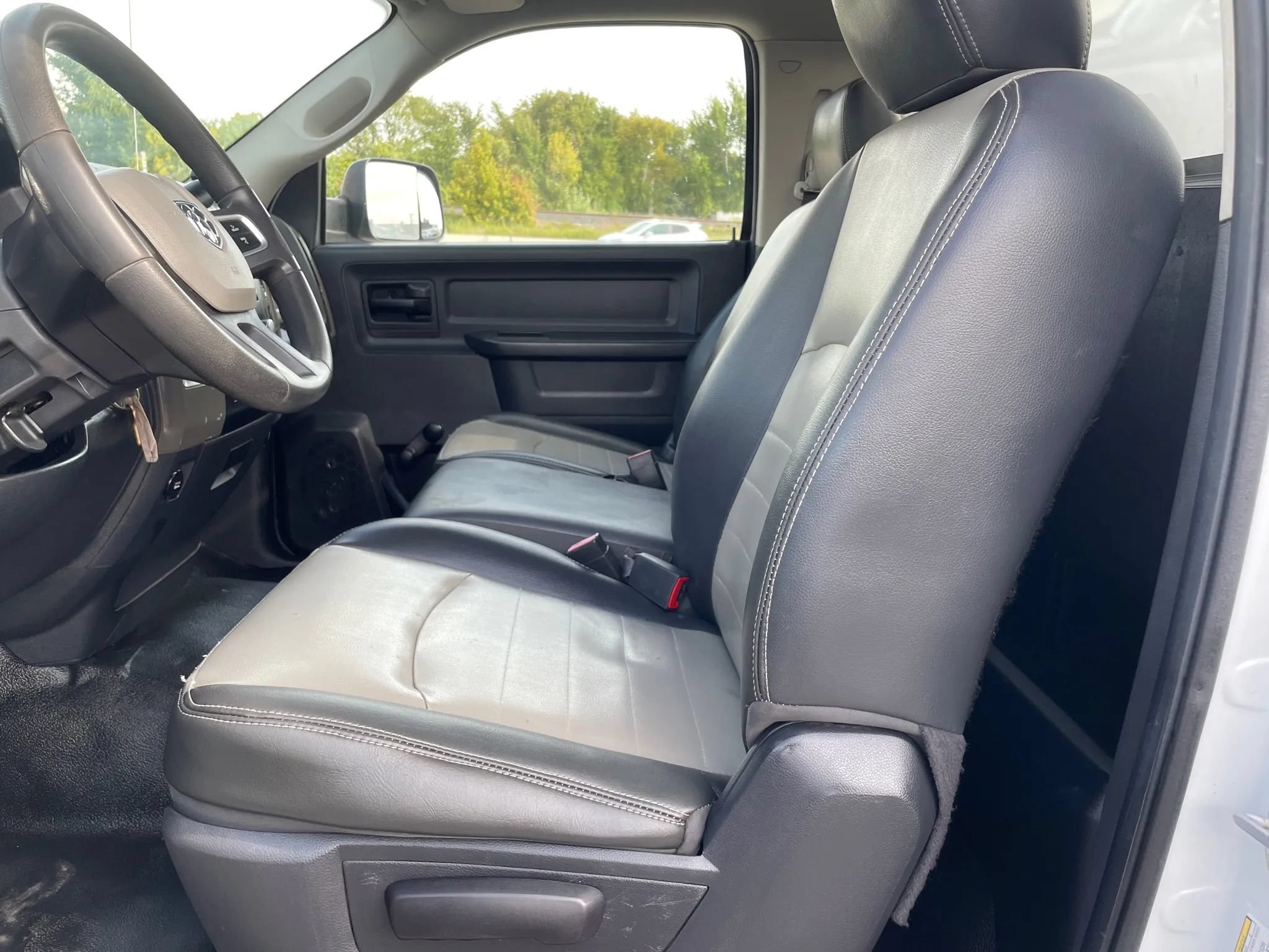 Used 2011 RAM 4500 2WD Regular Cab w/ ST Decor Group image 19