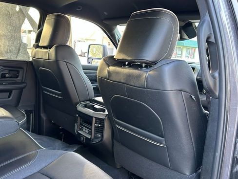 New 2025 RAM 3500 Limited image 32