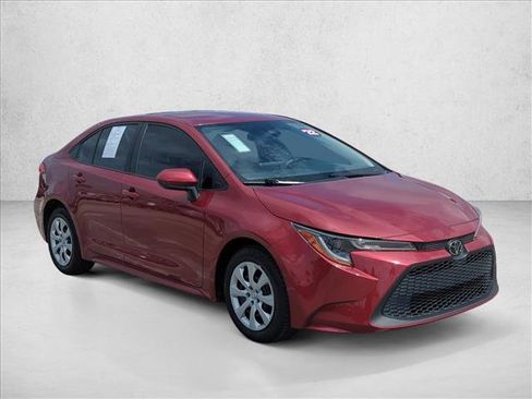 Used 2022 Toyota Corolla LE FWD image 3