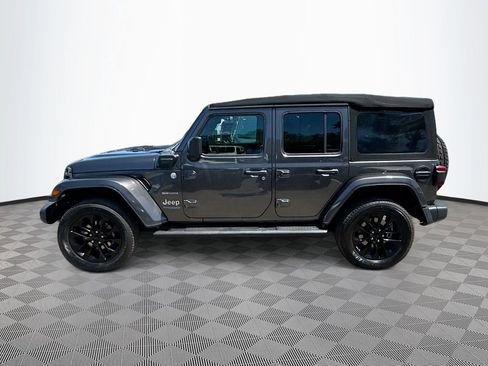 Used 2021 Jeep Wrangler Unlimited Sahara w/ Cold Weather Group image 9