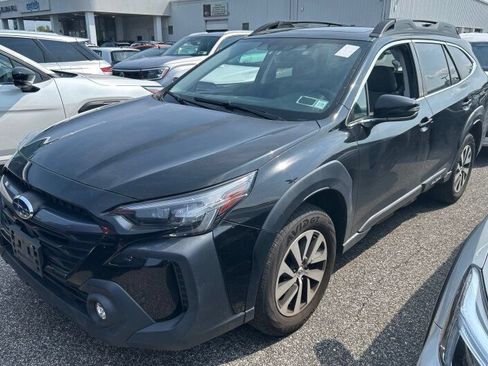 Used 2024 Subaru Outback Premium AWD/4WD image 2