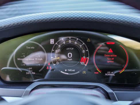 Used 2026 Porsche 911 GT3 RWD image 17