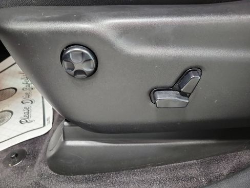 Used 2017 Jeep Grand Cherokee Laredo w/ Quick Order Package 23E AWD/4WD image 29