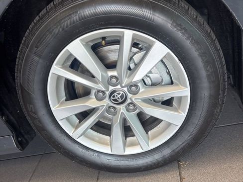 Used 2025 Toyota Camry LE image 8