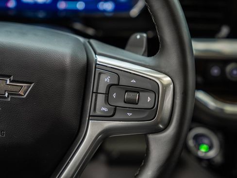 Used 2024 Chevrolet Silverado 1500 LT Trail Boss w/ Convenience Package II AWD/4WD image 32