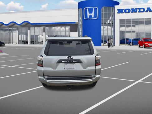 Used 2024 Toyota 4Runner TRD Off-Road image 7