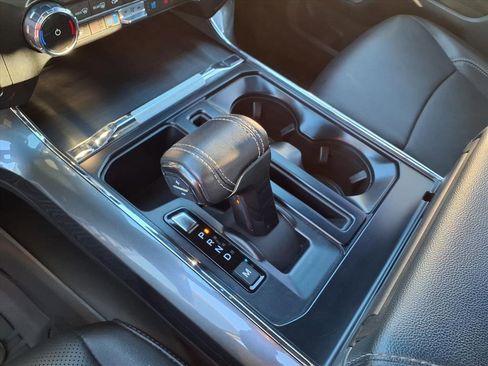 Used 2023 Ford F150 Lariat w/ Equipment Group 502A High image 25