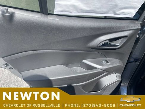 New 2026 Chevrolet Trax RS w/ Driver Confidence Package FWD image 37