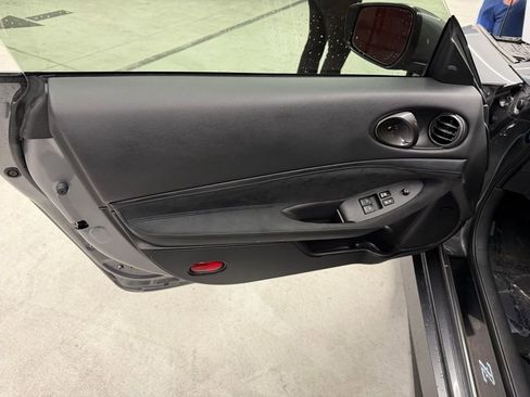 Used 2025 Nissan Z Performance w/ Floor Mat Package image 13