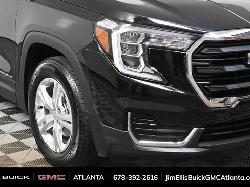 Certified 2024 GMC Terrain SLE image 32
