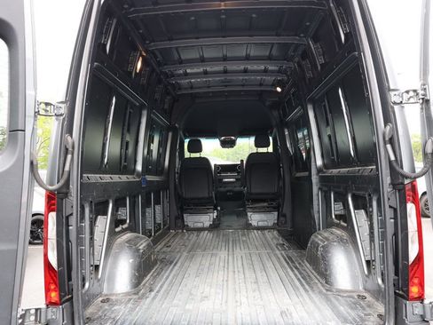 Used 2023 Mercedes-Benz Sprinter 2500 image 22
