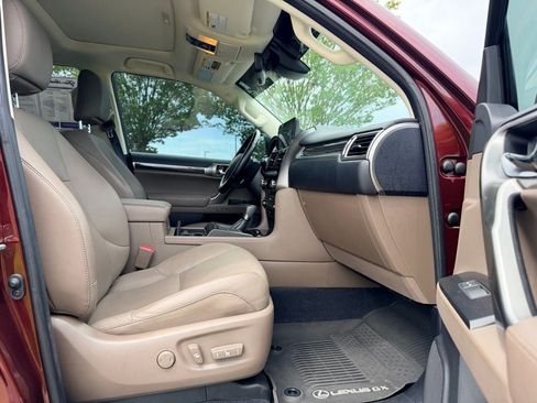 Used 2022 Lexus GX 460 Luxury w/ Accessory Package AWD/4WD image 13