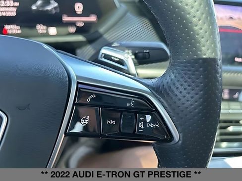 Used 2022 Audi e-tron GT Prestige image 21
