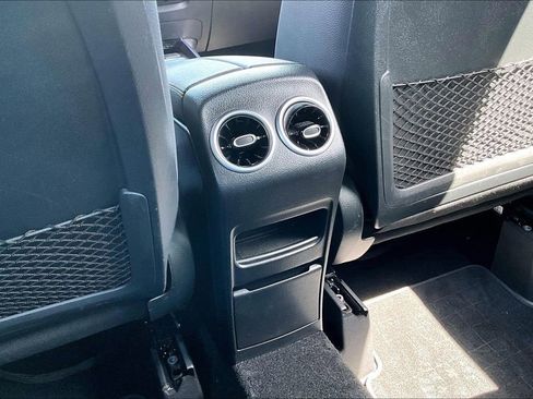 Used 2023 Mercedes-Benz GLA 35 AMG 4MATIC image 33