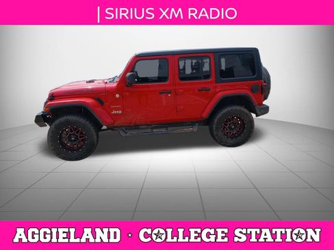 Used 2018 Jeep Wrangler Unlimited Sahara w/ Uconnect 4C Nav & Sound Group AWD/4WD image 7