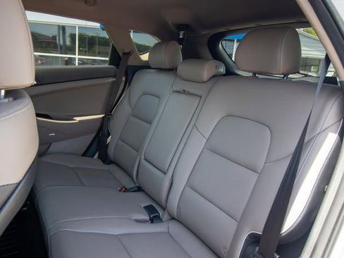Used 2021 Hyundai Tucson Limited image 10