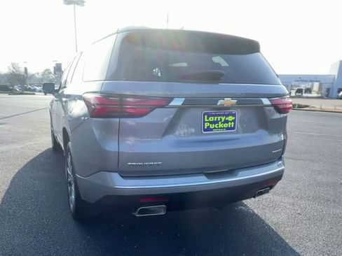 Used 2023 Chevrolet Traverse Premier image 7