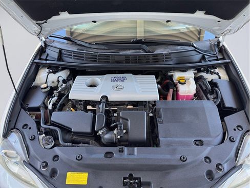 Used 2011 Lexus CT 200h Premium image 8