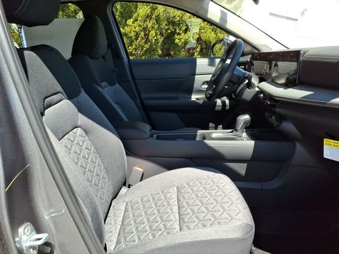 New 2026 Nissan Kicks SV w/ Cold Weather Package AWD/4WD image 7