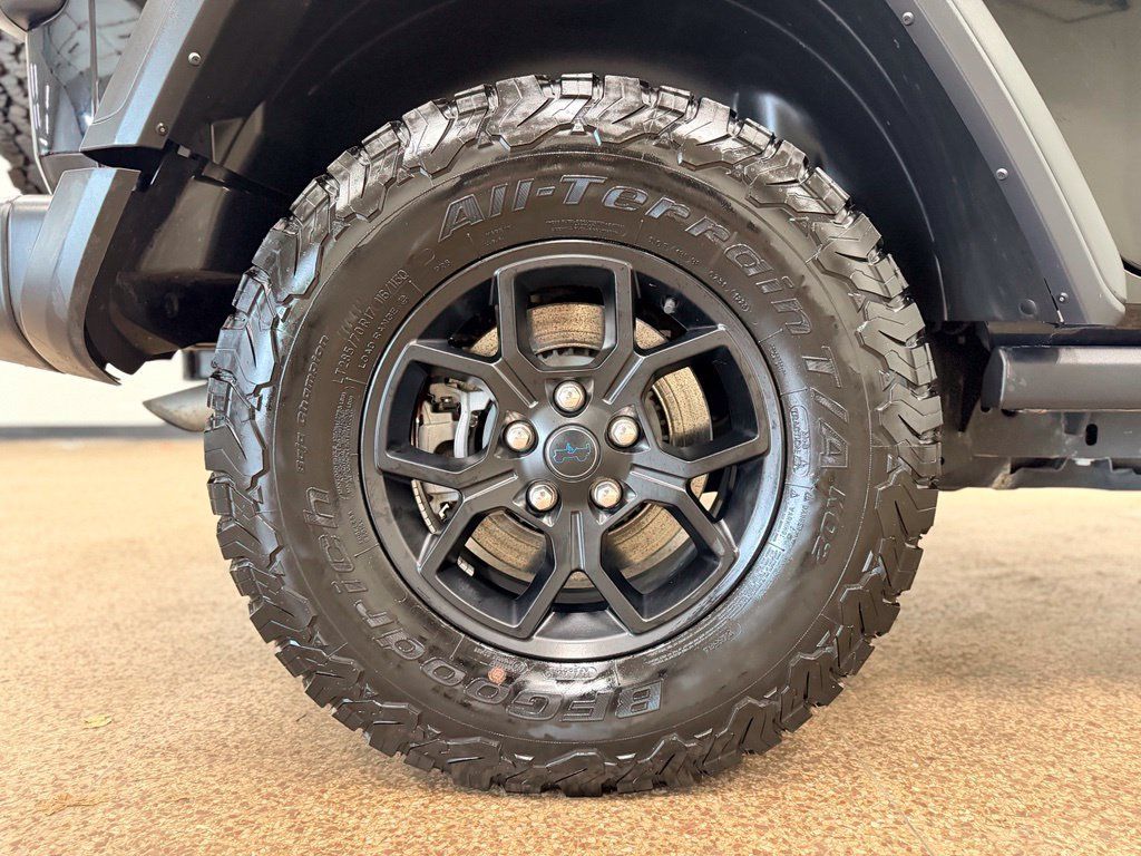 Used 2024 Jeep Wrangler Unlimited AWD/4WD image 25