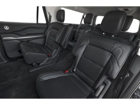 New 2026 Lincoln Navigator L Reserve AWD/4WD image 10