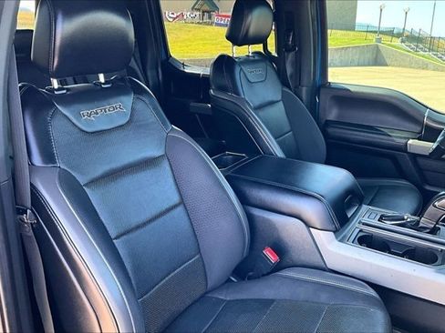 Used 2019 Ford F150 Raptor w/ Equipment Group 802A Luxury AWD/4WD image 29