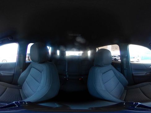 Used 2025 Chevrolet Equinox LT image 42