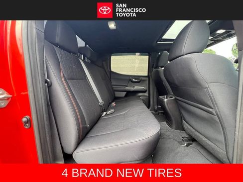 Used 2016 Toyota Tacoma TRD Off-Road AWD/4WD image 14